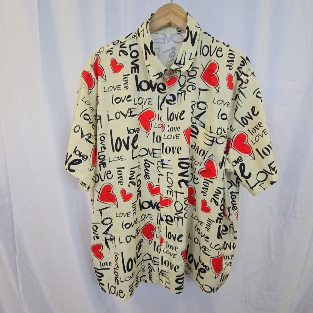 Shirt Mens 2XL White Love Heart Graphic Print Short Sleeve Button Up Casual